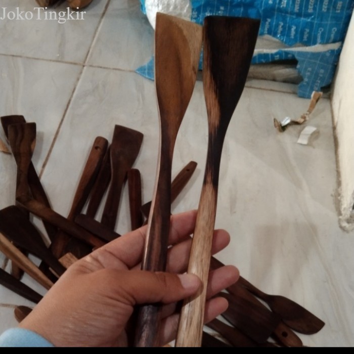 

Sutil Kayu/Sodet Kayu/Spatula/ Sutil Apem P22 - Stil Apem Sono murah