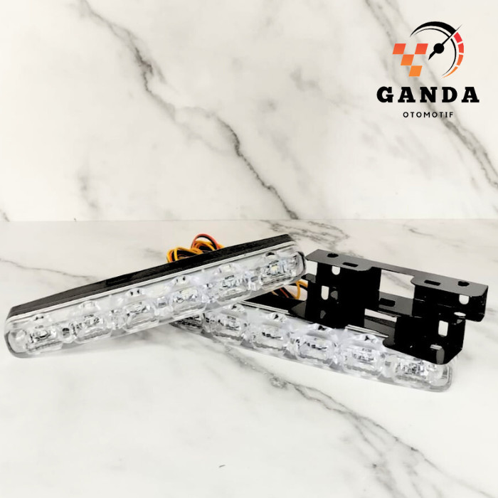 Lampu LED Drl Bemper Grill Mobil 6 Mata Putih Universal -