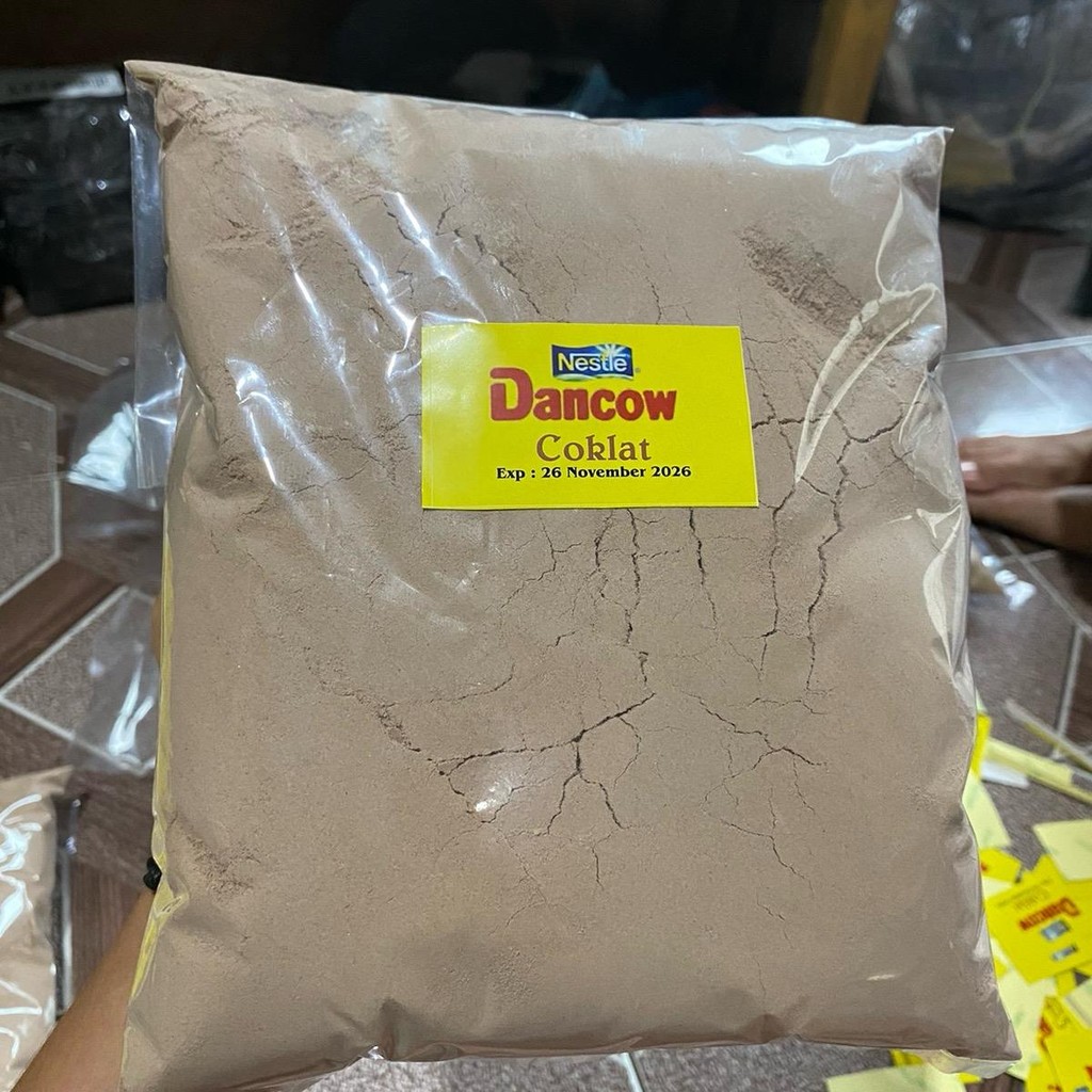 

BISA COD - SUSU BUBUK KILOAN RASA COKLAT DENCOU 1 KG - SUSU BUBUK DENCOU KILOAN 1 coklat minuman