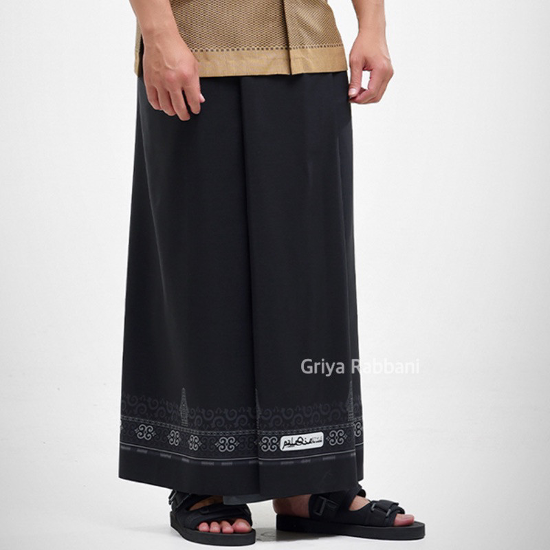 Rabbani Majalaya - sarung batara - sarung aziz rabbani - sarung hitam - sarung palestine - sarung ga