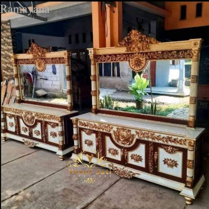 

Meja rias tolet kayu jati ukir mewah /meja rias bulan murah
