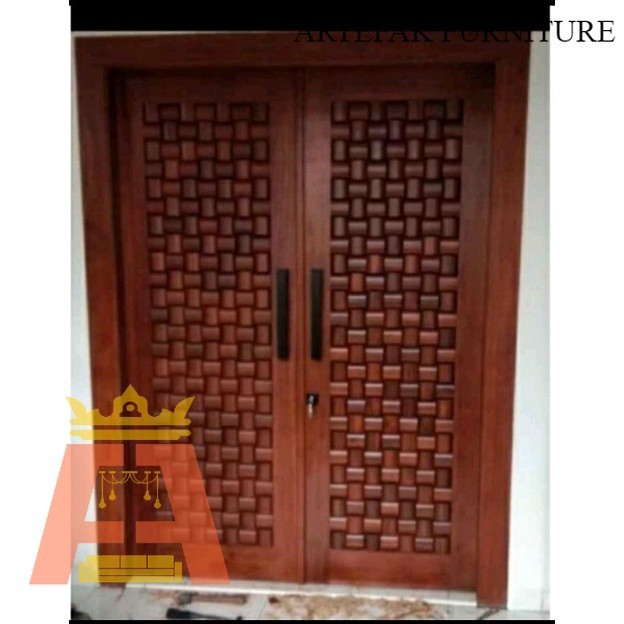 Artefak Furniture Pintu rumah motif anyaman ful kayu jati