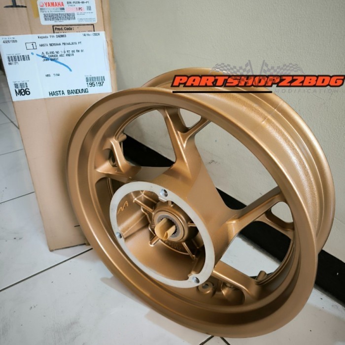 PELEK VELG VLEG RACING BELAKANG XMAX 250 XMAX250 GOLD B74-F5338-00-P1 ORIGINAL YAMAHA