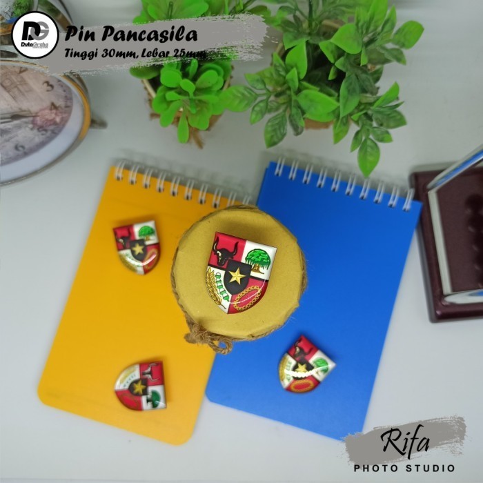 

Pin Pancasila