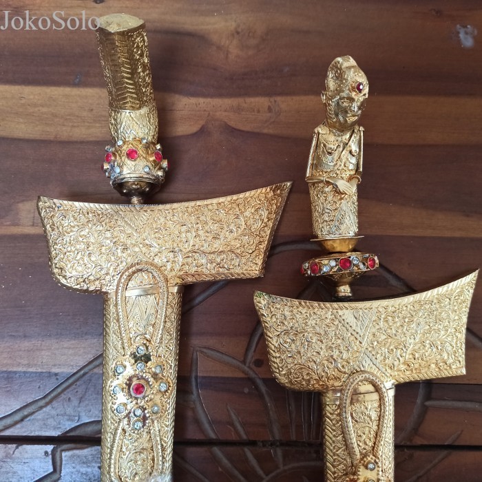 

Keris Pasangan antik