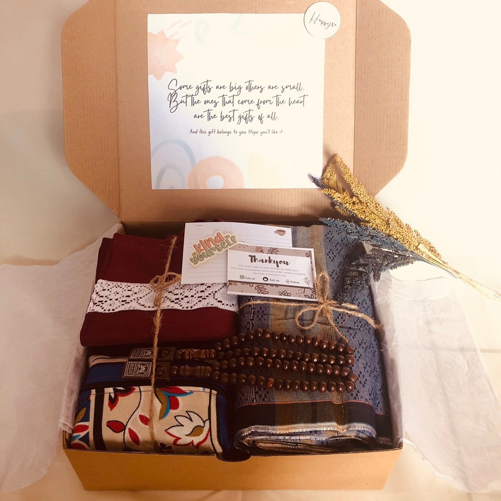 

FUTI.RE - HAMPERS ALAT SHOLAT | KADO PERNIKAHAN | LEBARAN | KADO ENGAGEMENT | KADO ULTAH/ Baru Mewah