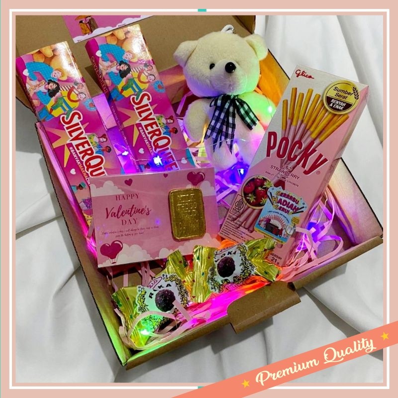 

Hantaran Parcel Paket Hampers Keren Unik Lucu Murah / Hampers Coklat Sliverqueen hampers cokelat kado pacar coklat coklat valentine hampers valentine coklat silverqueen kado pacar hampers coklat buat pacar