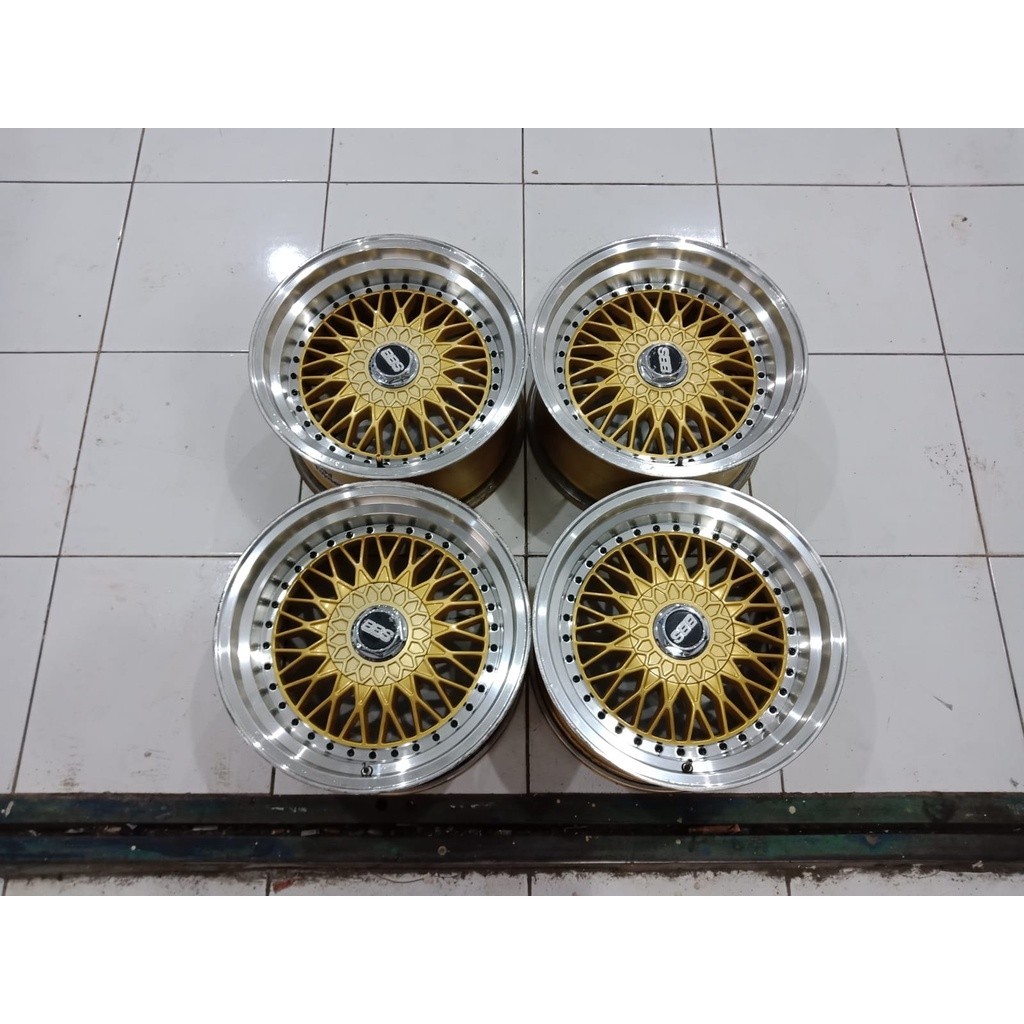 velg seken model celong merk bbs rs ring 16 et 25 baut 4x100/114 gold polish