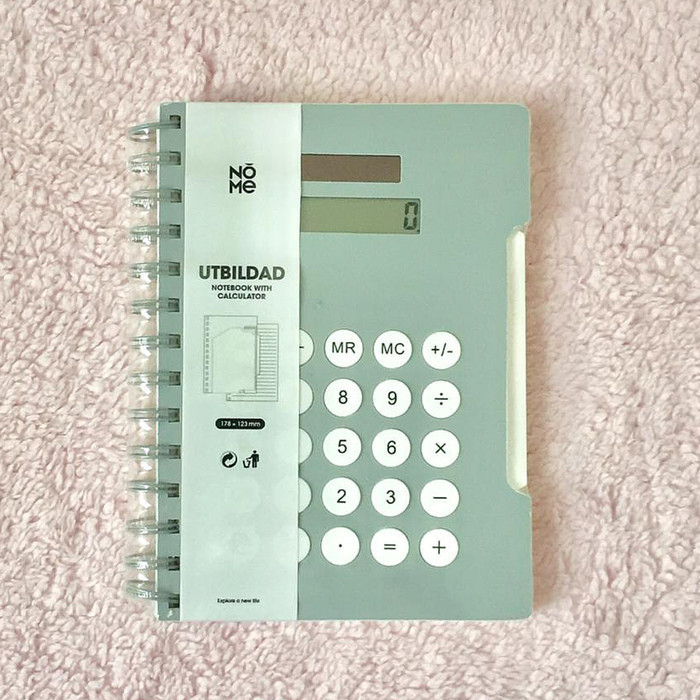 

Notebook Calculator / Buku Agenda Kalkulator Solar System - Merah Muda