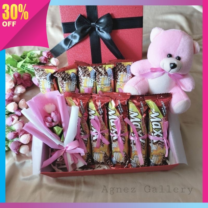 

kado buat pacar gebetan bestie Unik Kreatif Lucu / Hampers Coklat Snack Box / Kado Valentine Ulang Tahun Wisuda Natal / Souvenir Ulang Tahun / Brng Beng