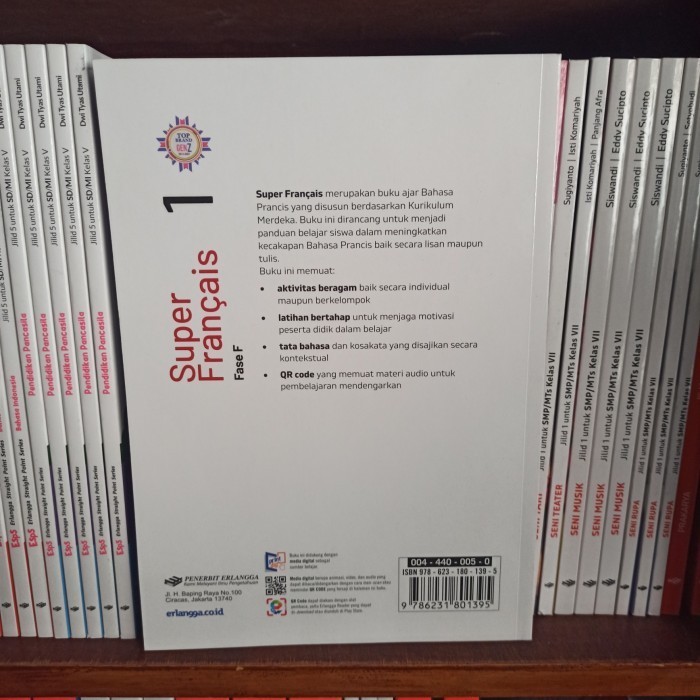 

BUKU SUPER FRANCAIS BAHASA PERANCIS KELAS 2 11 XI SMA ERLANGGA MERDEKA