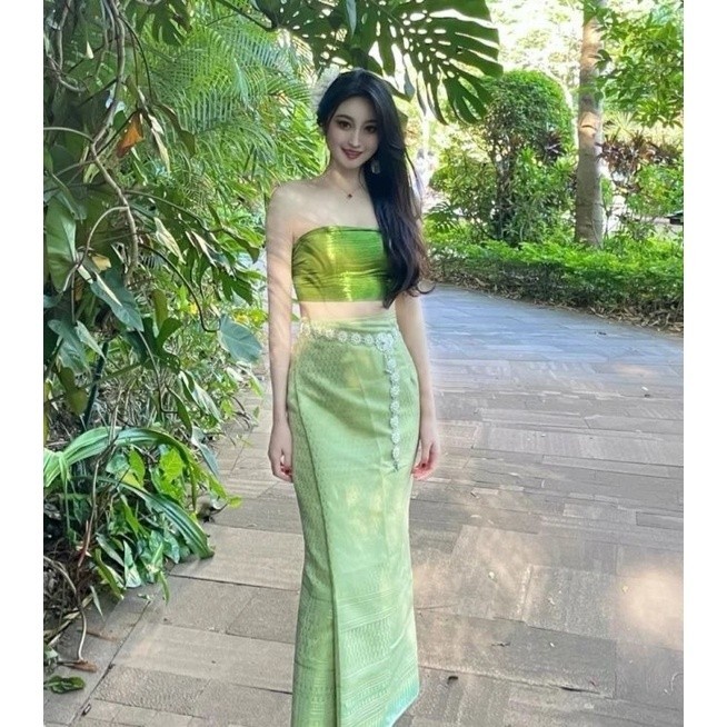 Set Wanita Harga Grosir Crop Top dan Skirt Gaya Bali