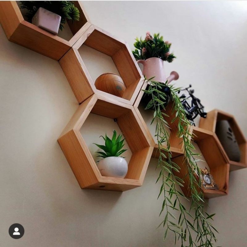 RAK DINDING AESTHETIC MINIMALIS, HIASAN DINDING KAYU RAK DINDING KAYU HEXAGONAL, HIASAN DINDING