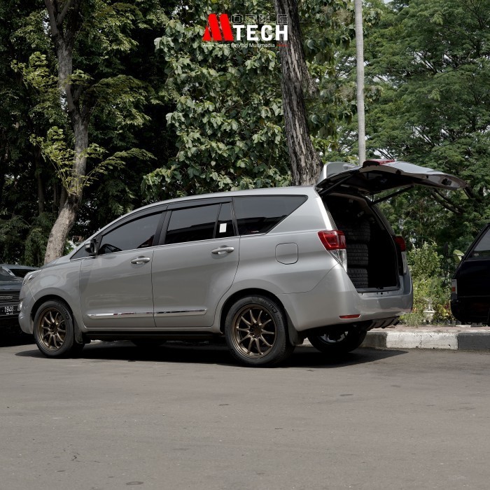 Power Back Door New Innova Q & Venturer Pintu Otomatis Kick Sensor - Venturer