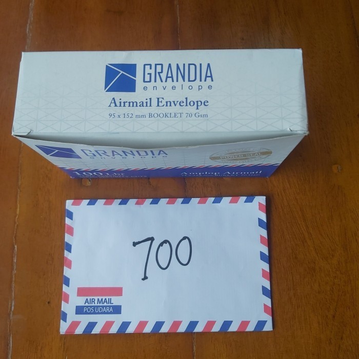 

Andma amplop putih 700 lembar