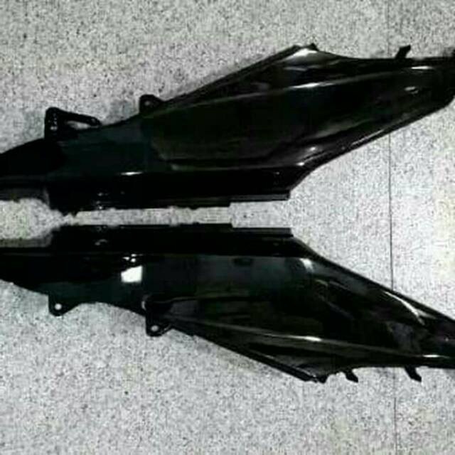 Cover Body/Bodi Belakang honda Beat fi 2013 2014 215 Hitam