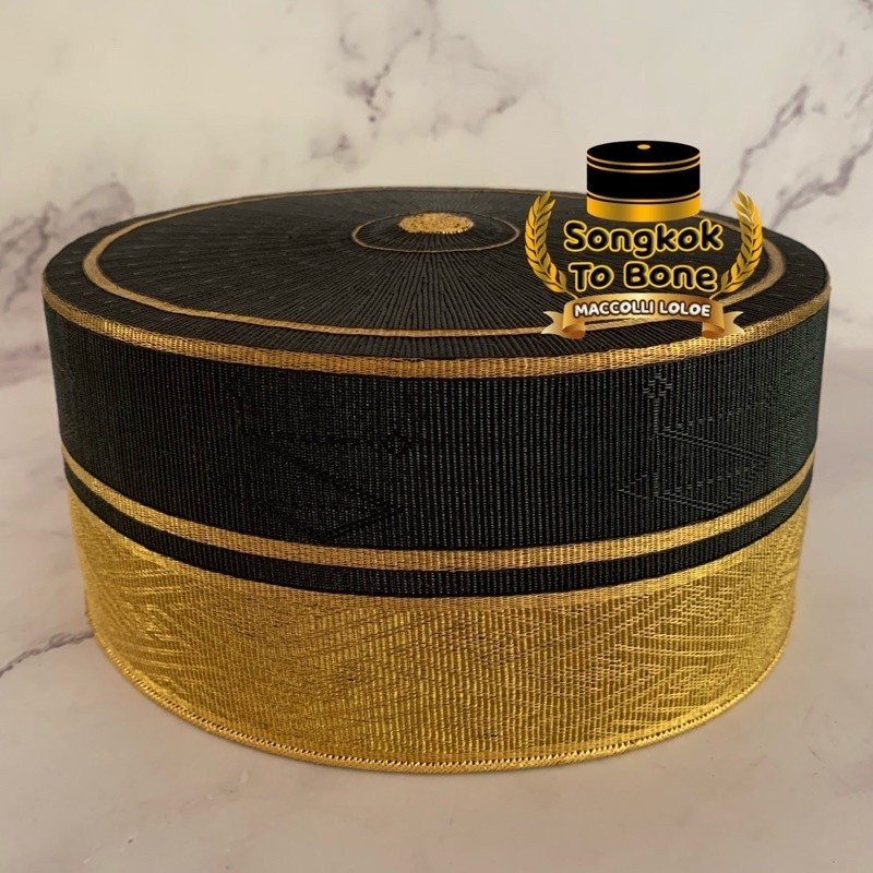 

Songkok Recca Pinggiran Emas - Songkok Bugis - Songkok To Bone - SRPE