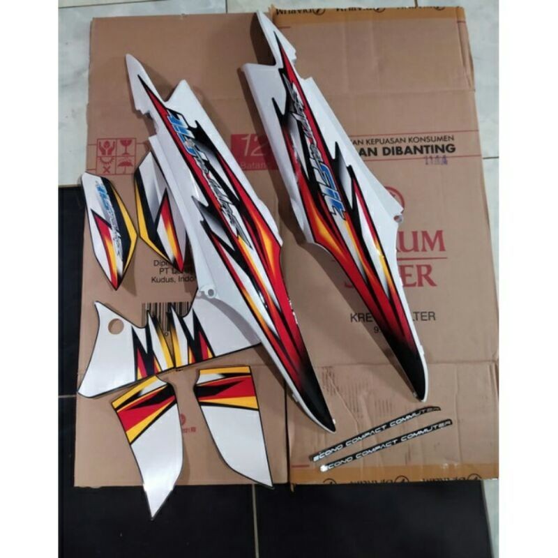 COVER BODY BELAKANG HONDA SUPRA FIT NEW BODY KANAN KIRI SUPRA FIT NEW 2006 PLUS STRIPING