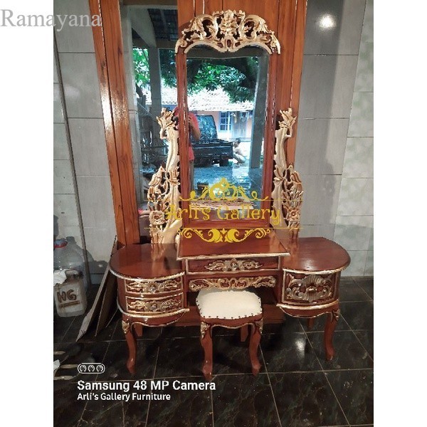 

Meja rias tolet ukir jepara kayu jati murah