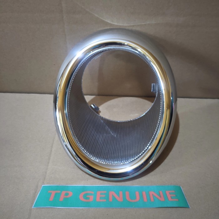 Cover ring foglamp atau lampu kabut AYLA daihatsu 2013 2014 2015 2016 - KANAN