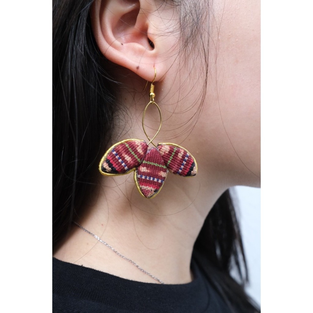 Anting Tenun Sikka Ulir