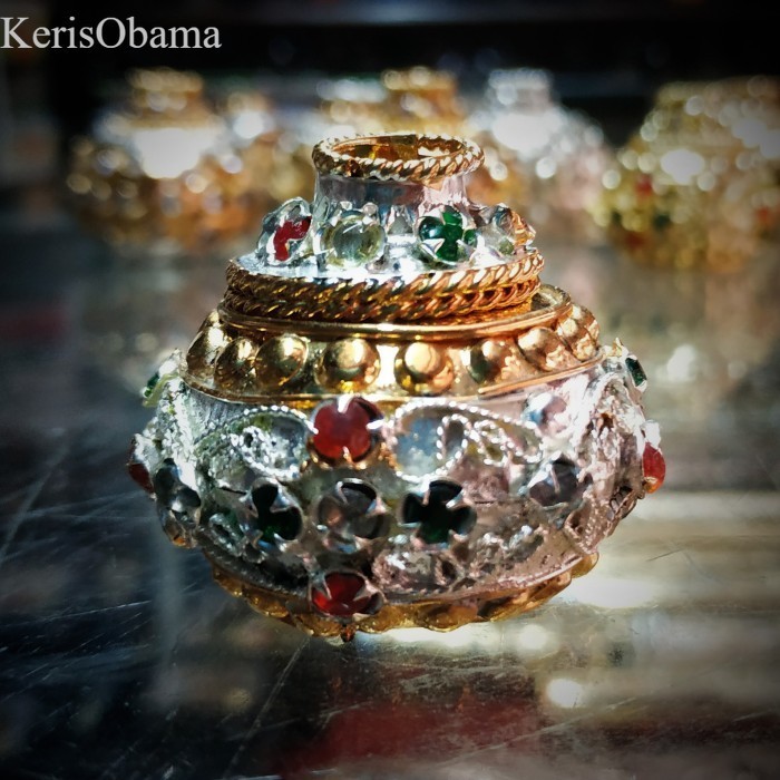 

Mendak Selut Cincin Keris Model Rujak Wuni Hias Permata murah
