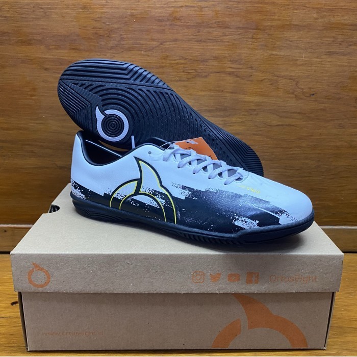 Sepatu Futsal OrtusEight Ortus Octane IN Original -MNB24