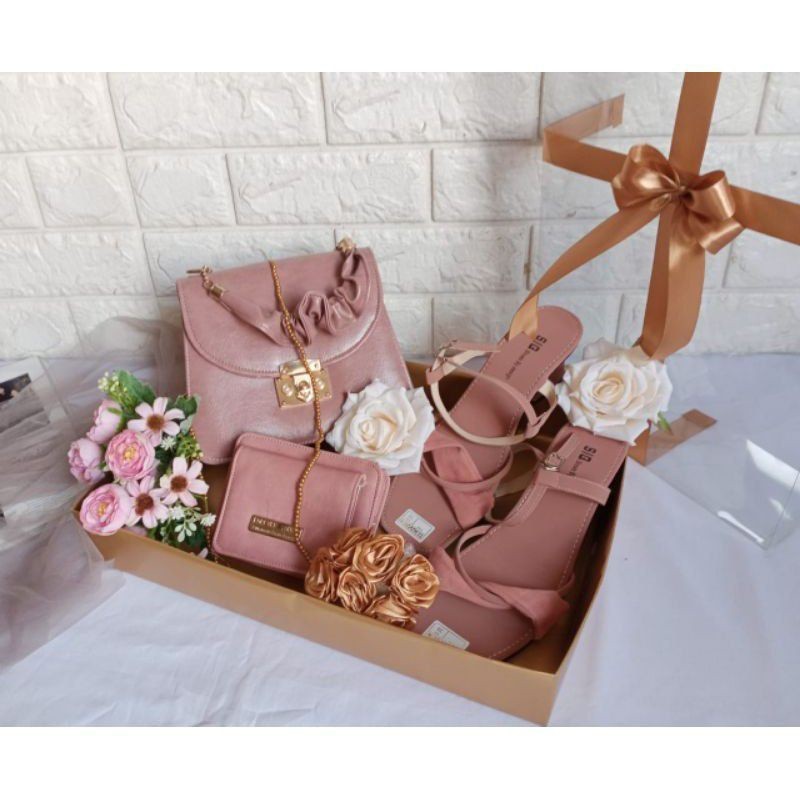 Set Tas // Paket Seserahan Hantaran Pernikahan Kado Hampers Ulang Tahun Pernikahan/ Baru Mewah