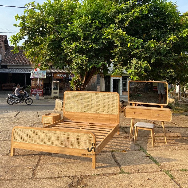 Set kamar kayu jati dipan minimalis rotan meja rias dan nakas