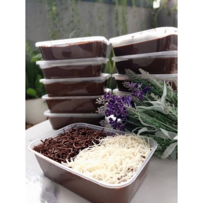 

Brownies Lumer Box 650 ml / Bronies Lumer Cup 300 ml Topping Coklat Keju Enak Fresh