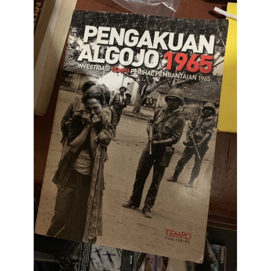 BUKU ORIGINAL PENGAKUAN ALGOJO 1965 - TEMPO MAJALAH