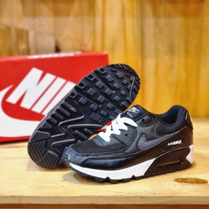 Sepatu Sneakers Nike Air Max 90 Anak / Kids