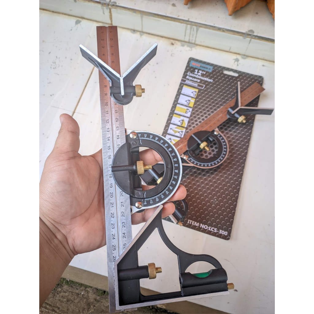 

Penggaris Siku L Waterpass Kombinasi Ukur Sudut Geser Multifungsi BESTTOOLS