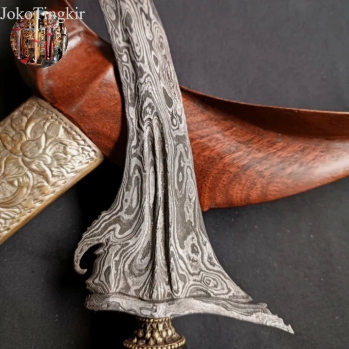 

Keris Jangkung Pamor Pedaringan Kebak Tangguh Cirebon Sepuh antik