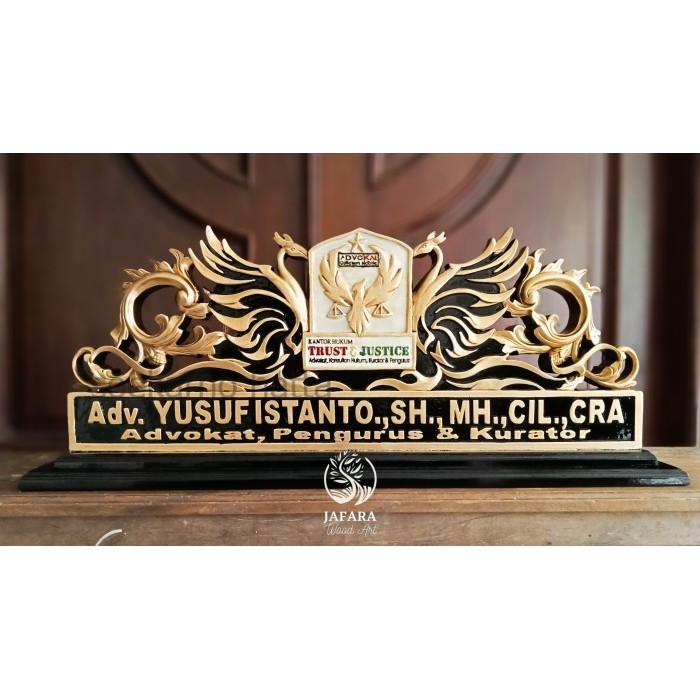 

papan nama meja ukiran jepara -papan nama jabatan motif burung phonix - 50 cm SH5321