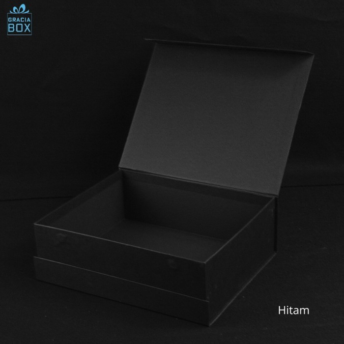 

BOX HAMPER - HARDBOX - KOTAK SOUVENIR - ukuran 30 cm x 25 cm x 10 cm - Hitam