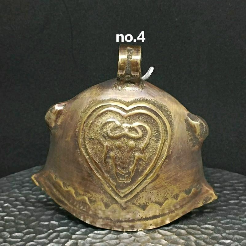 no 4 bel kluntung sapi.bel kalung sapi .klontongan sapi. bandul besi.