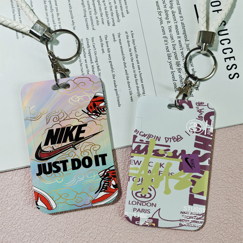 

ID Card Holder Motif Gambar Garis Seni Sampul Merek Fesyen Korea Tempat Pelindung Kartu Nama Photocard Sekolah Kantor Photocard Photo Card