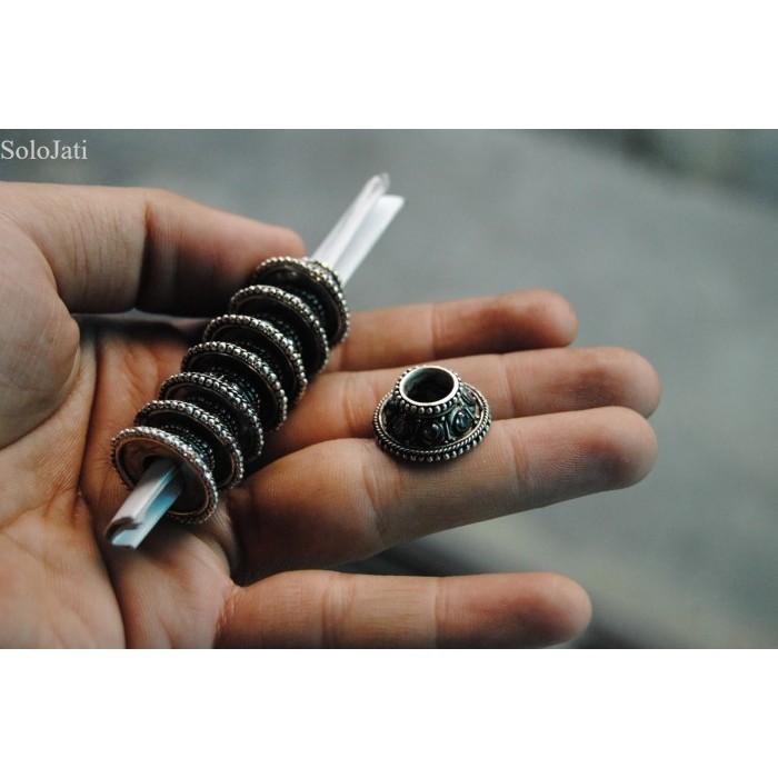 

mendak keris alusan Antik
