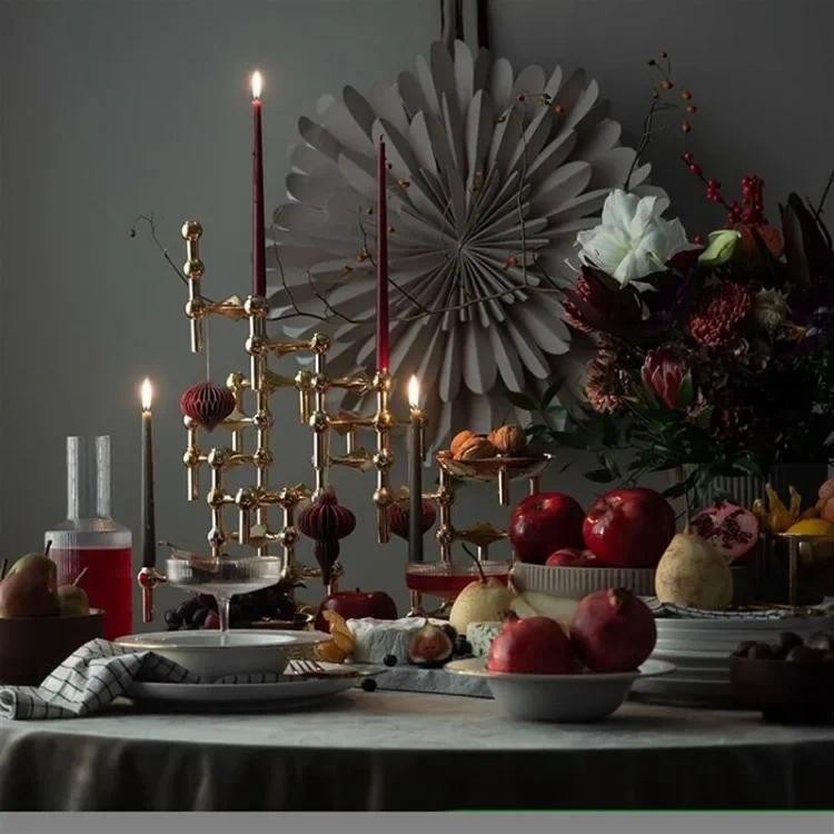 

Metal Molecular Structure Candle Holder Nordic Silver Candlestick Centerpiece Living Room Decoration Gift Home Decore Candelabra