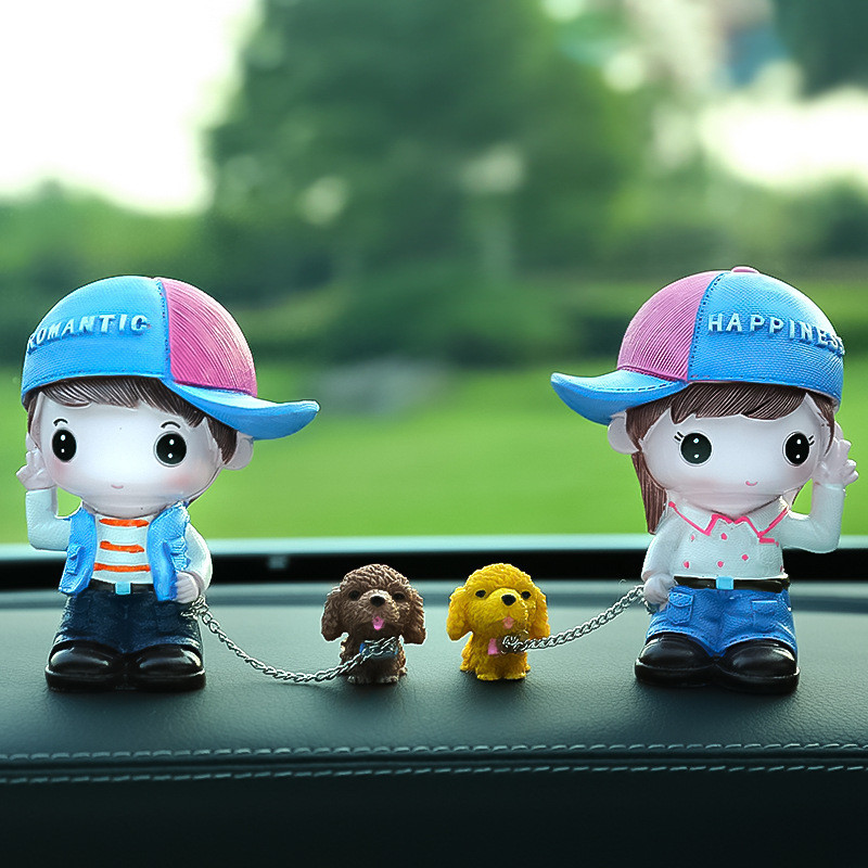 Dashboard Mobil Cantik Couple With Dog Winter Pajangan Mobil Unik Pajangan Dashboard Unik