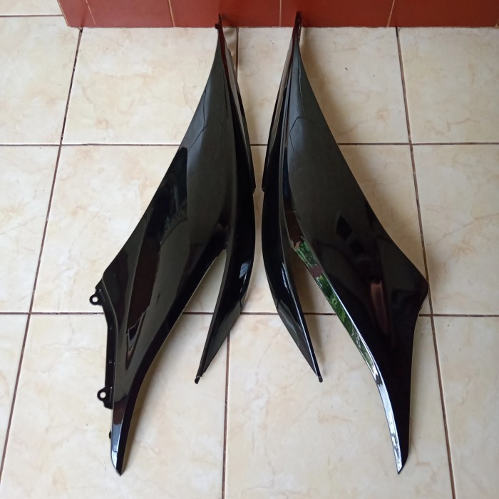 Body belakang Revo fit karbu hitam