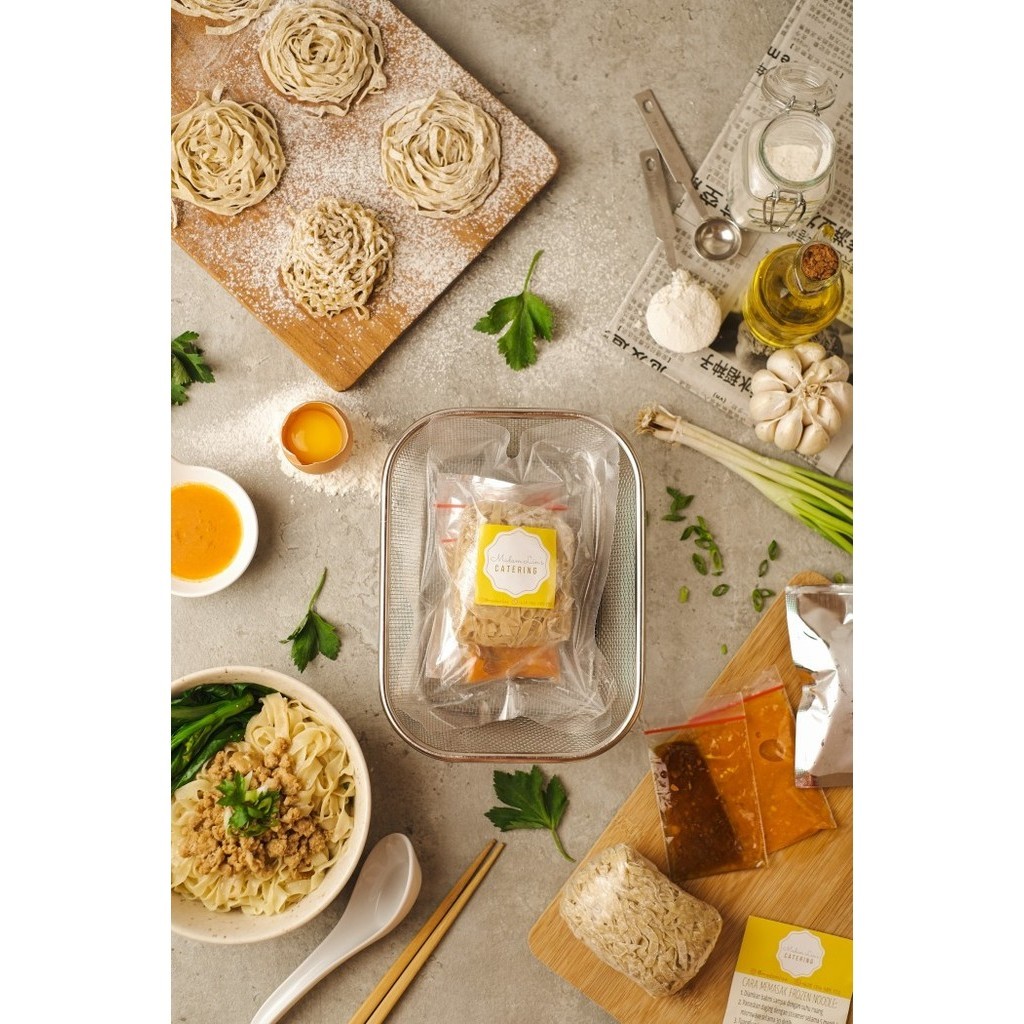 

Mie Madam Lins - Mie Keriting, Ayam