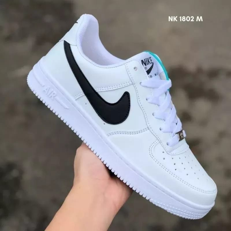 Sepatu Keren Remaja Unisex Pria Wanita Bahan Bagus Kekinian Modern Model Terbaru / Sepatu Sneakers P