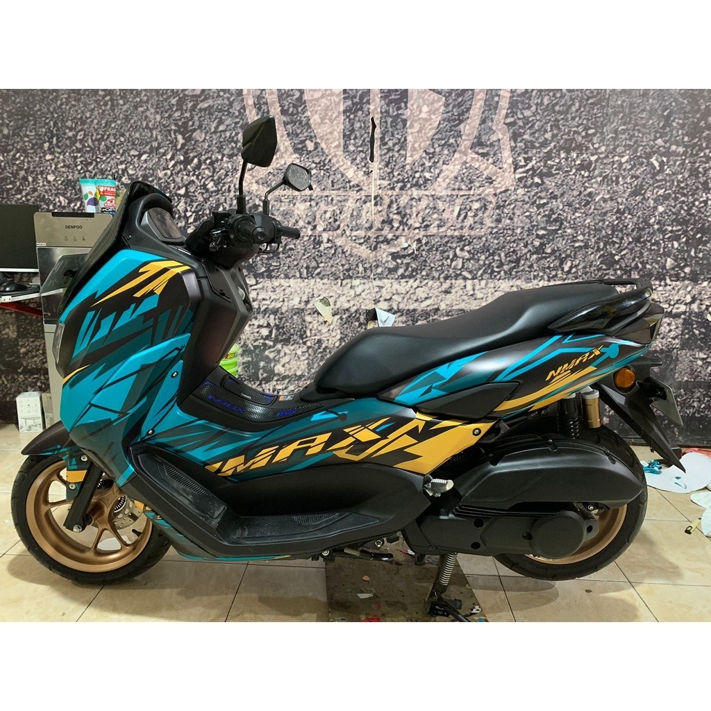 Stiker Decal Motor YAMAHA NMAX NEW Full Body Sticker NMAX Baru Motif Biru Kuning HItam Keren