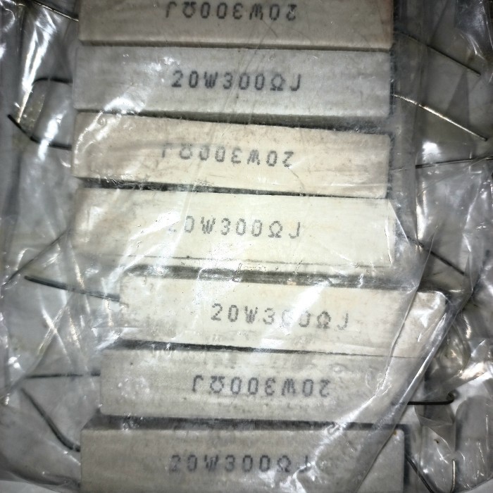

R kapur 300ohm 300 ohm 300R 20w 20watt 20 watt Resistor balok kotak 20wat wat Fajar elektro 2