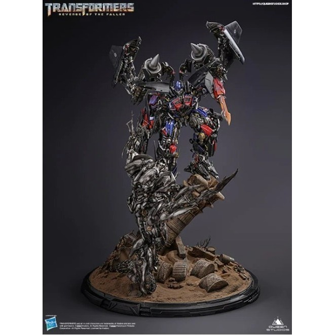 Queen Studios Jet Optimus Prime Vs Megatron (Transformers)