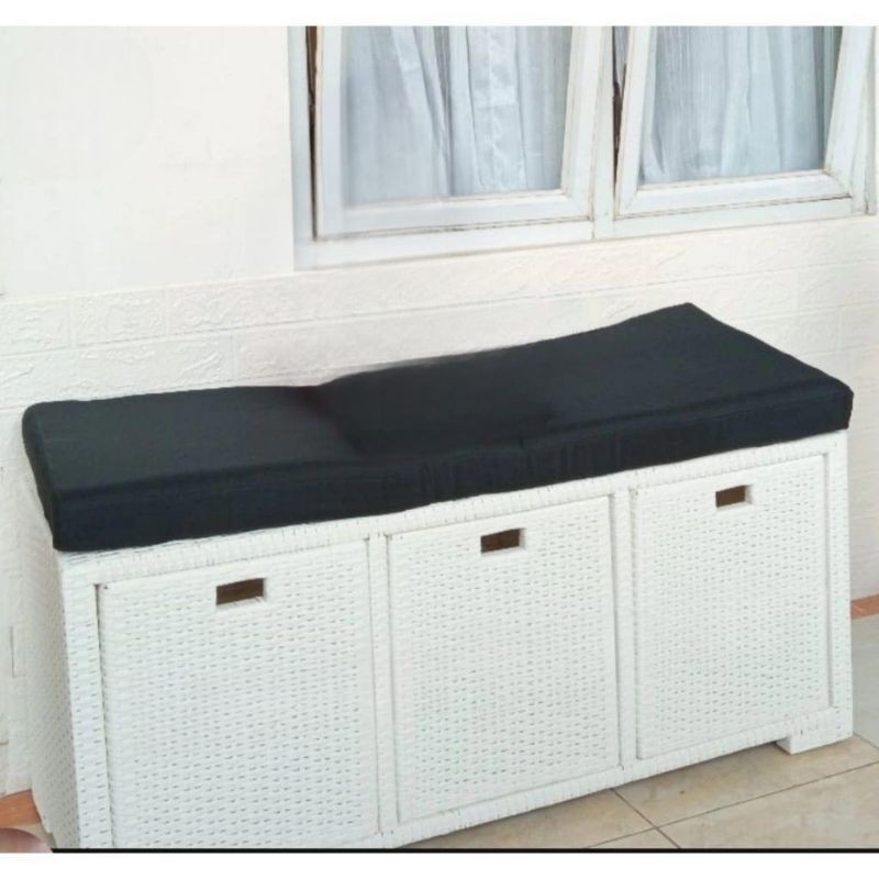 Sofa Laci Minimalis Rotan Sintetis