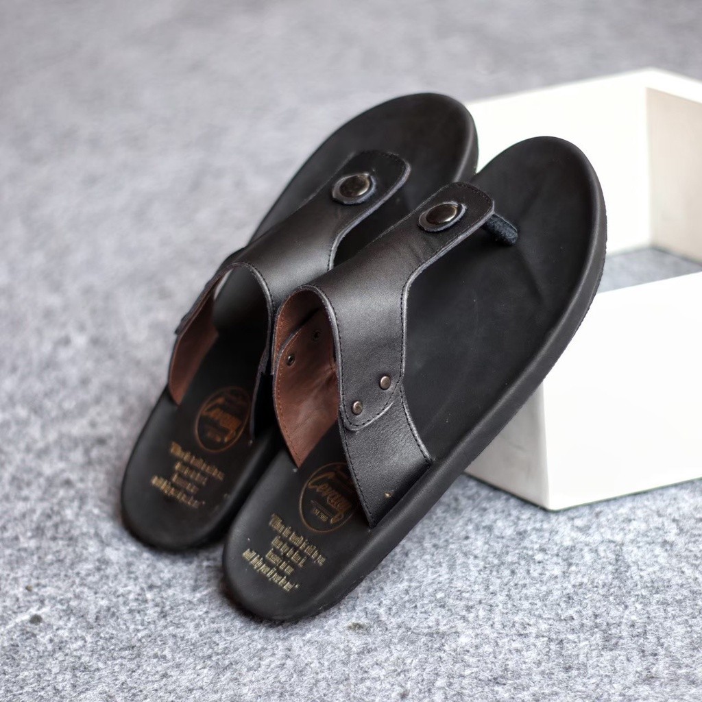 GAMORA - SANDAL PRIA CEVANY CLOVER BLACK KULIT HIGH QUALITY FREE KAOS KAKI