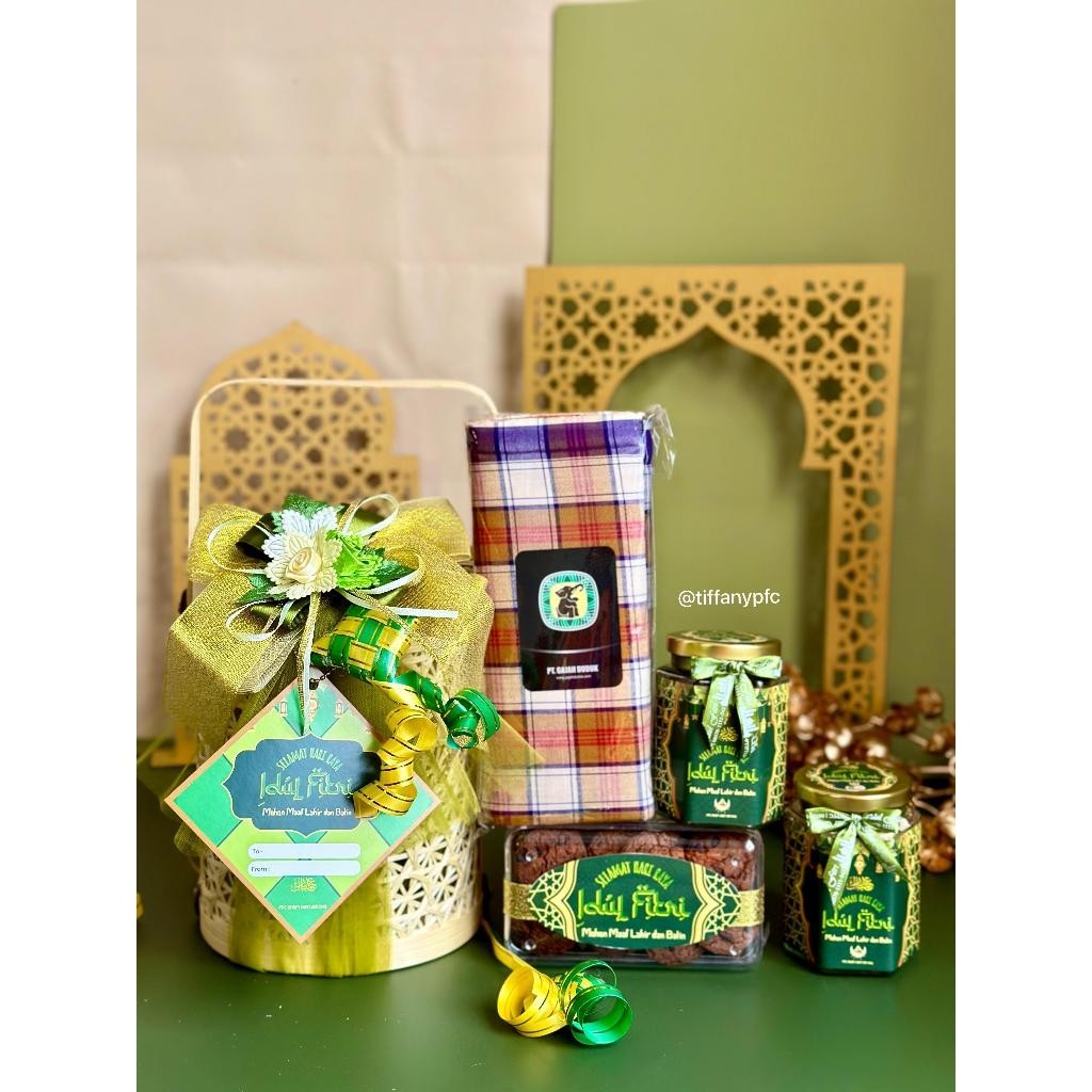 

DISKON LB17 HAMPERS RAMADHAN PARCEL HADIAH LEBARAN MURAH TERLARIS EID MUBARAK
